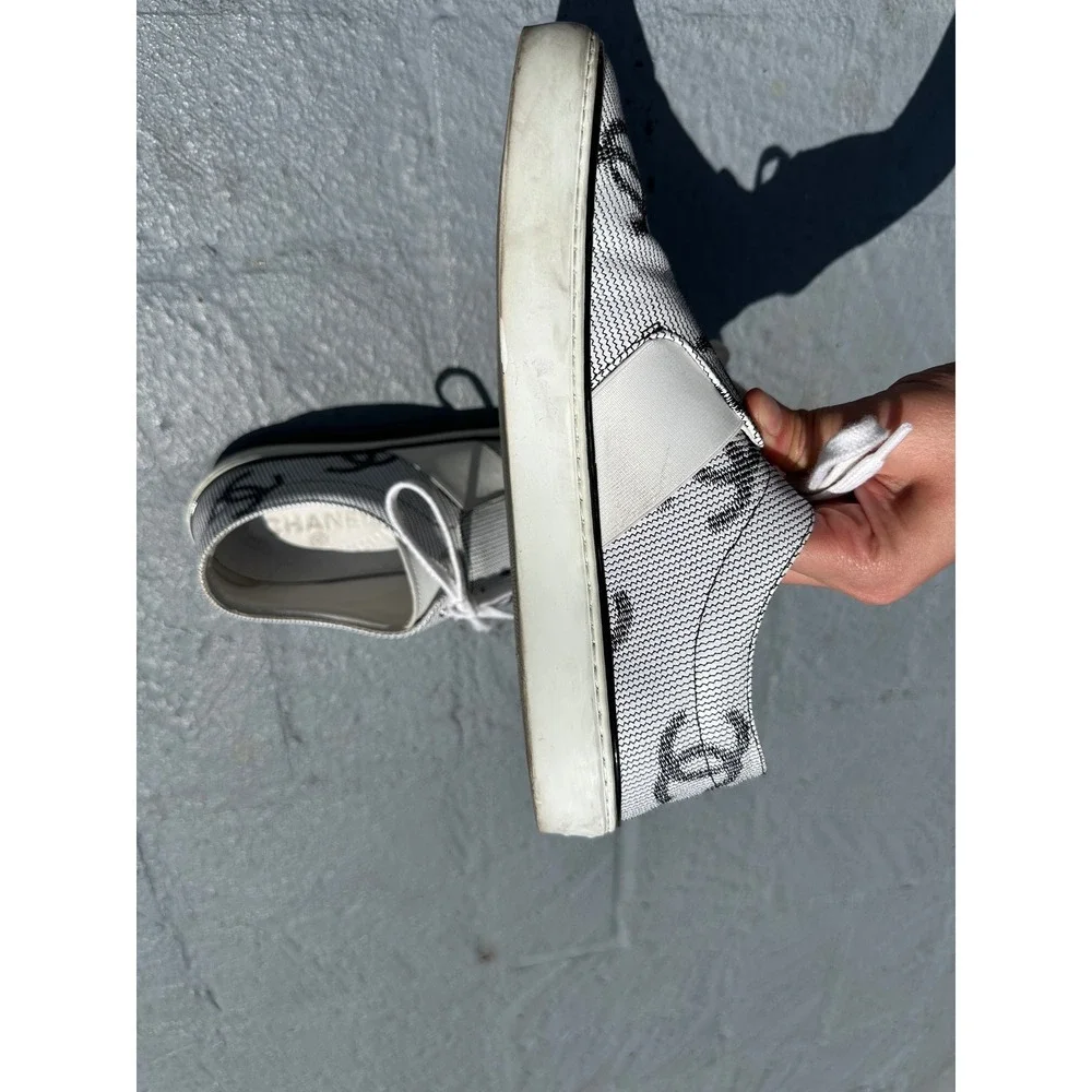 Chanel CC Logo Knit Sneakers Black White Blue Low Top Trainers G33731 Size 39